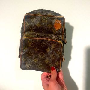 Louis Vuitton Cross body